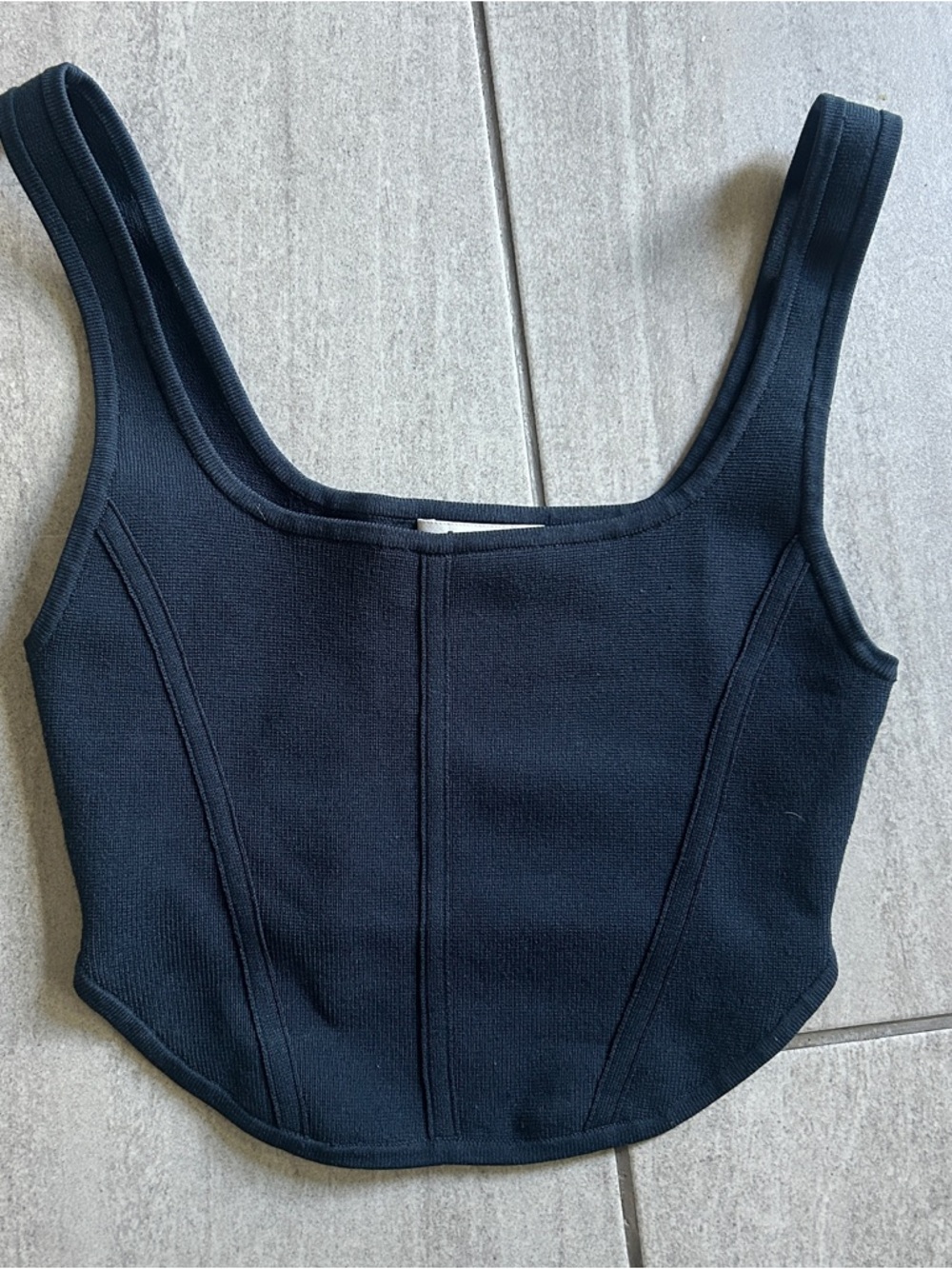 Babaton Charcoal Square-Neck Cropped Tank - Picture 3 of 7